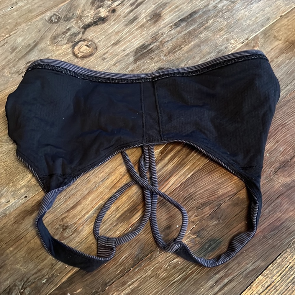 Lululemon bra - Picture 3 of 4